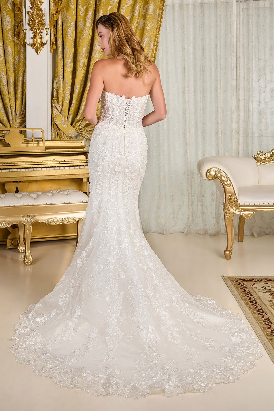 WEDDING DRESS WITH A LONG SLEEVE TOP