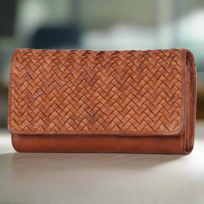 MET Women's Leather Basket Weave Wallet