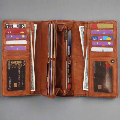 MET Women's Leather Basket Weave Wallet
