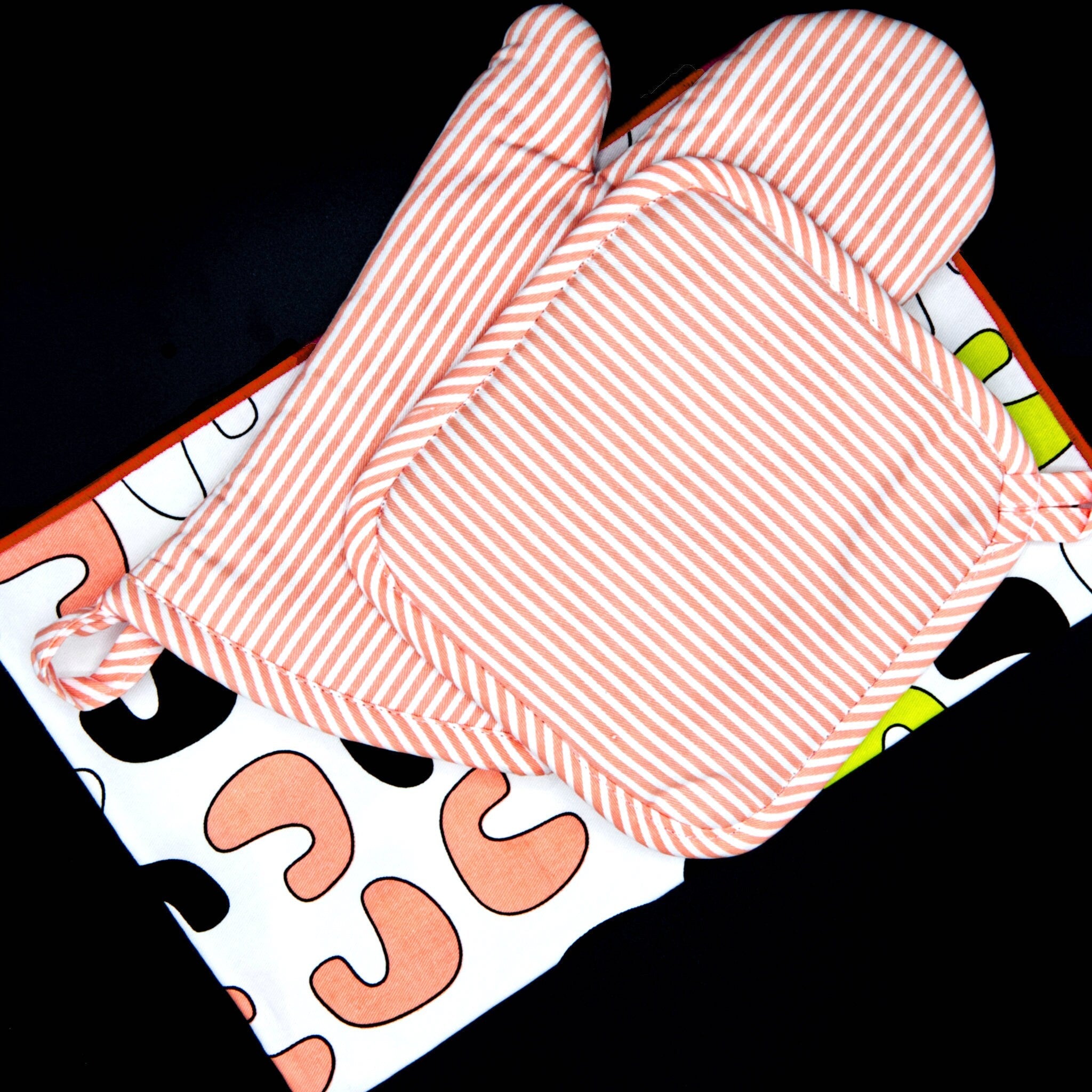 Banker Stripes-Oven Mitt and Pot Holder Set