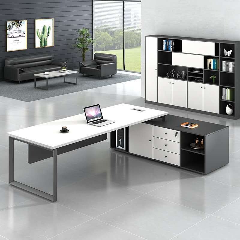 BLV04 Executive Director Desk