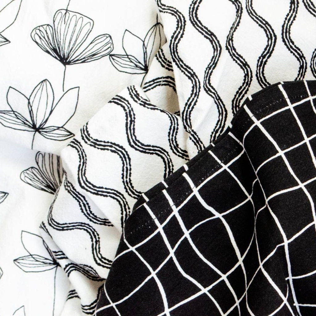 B&W Crinkled Flour Sack Tea Towels - Set/3