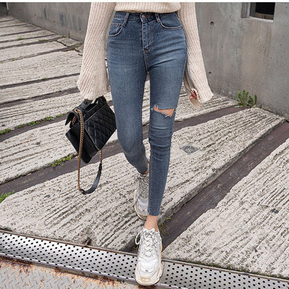One Rip High Waist Jeans