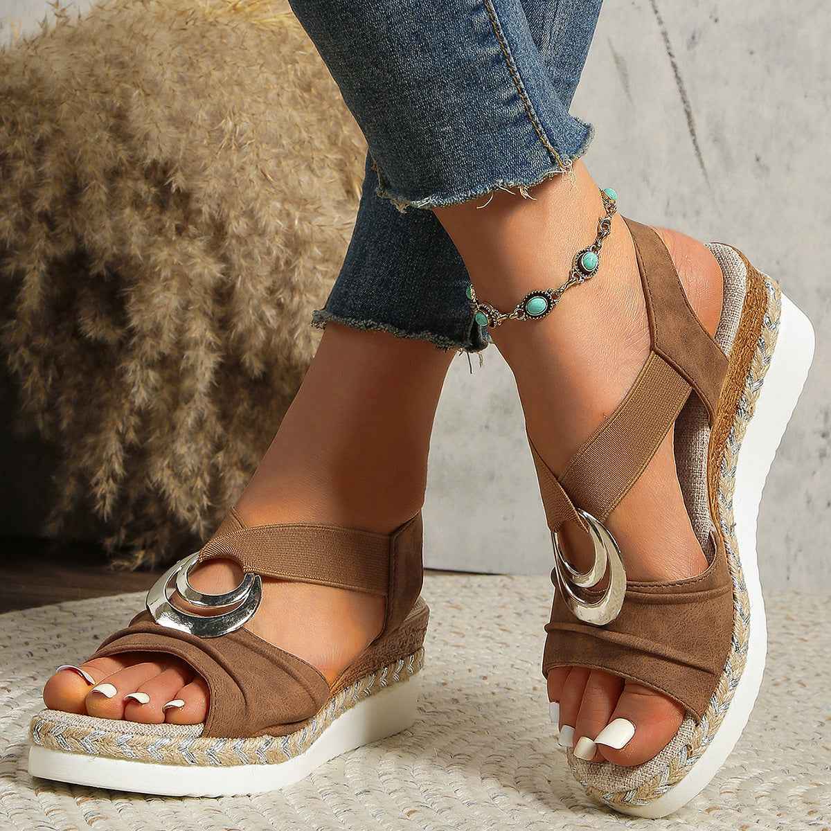 Plus Size Women's Metal Buckle Decorative Hemp Rope Wedge Light Bottom Peep Toe Sandals