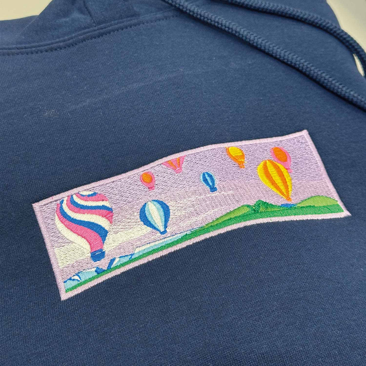 Hoodie Montgolfières brodé