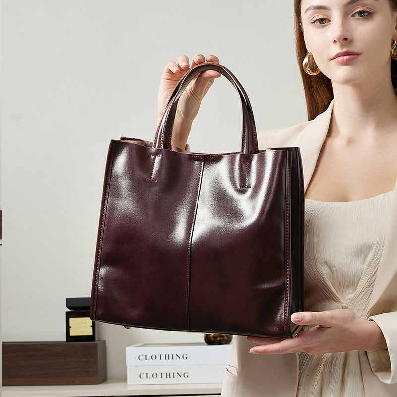Genuine Leather High-End Womens Stylish And Versatile Handbag