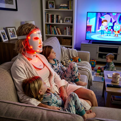 Kivo Elite Face + Neck + Chest: Blue, Yellow, Near-Infrared, and Red Light Therapy System