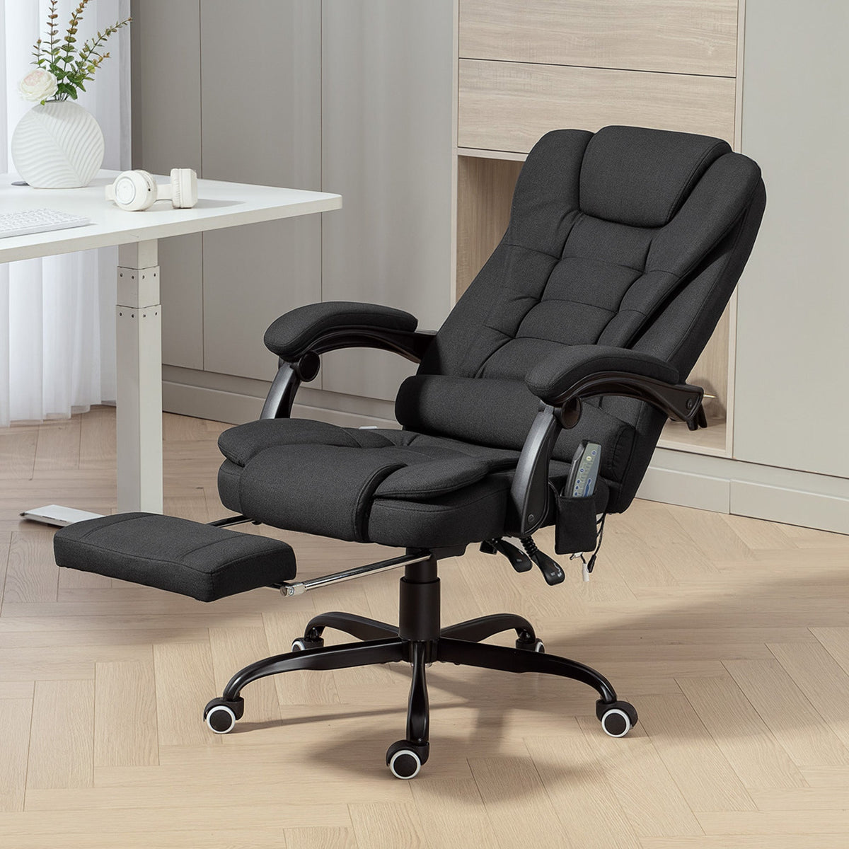 7-Point Vibrating Massage Chair, Reclining Office Chair with Footrest, Reclining Back, Adjustable Height, Black