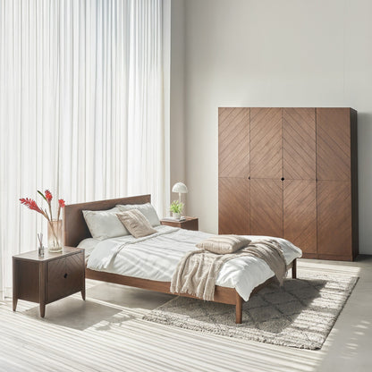 Hobro 5-Piece Bedroom Furniture Set