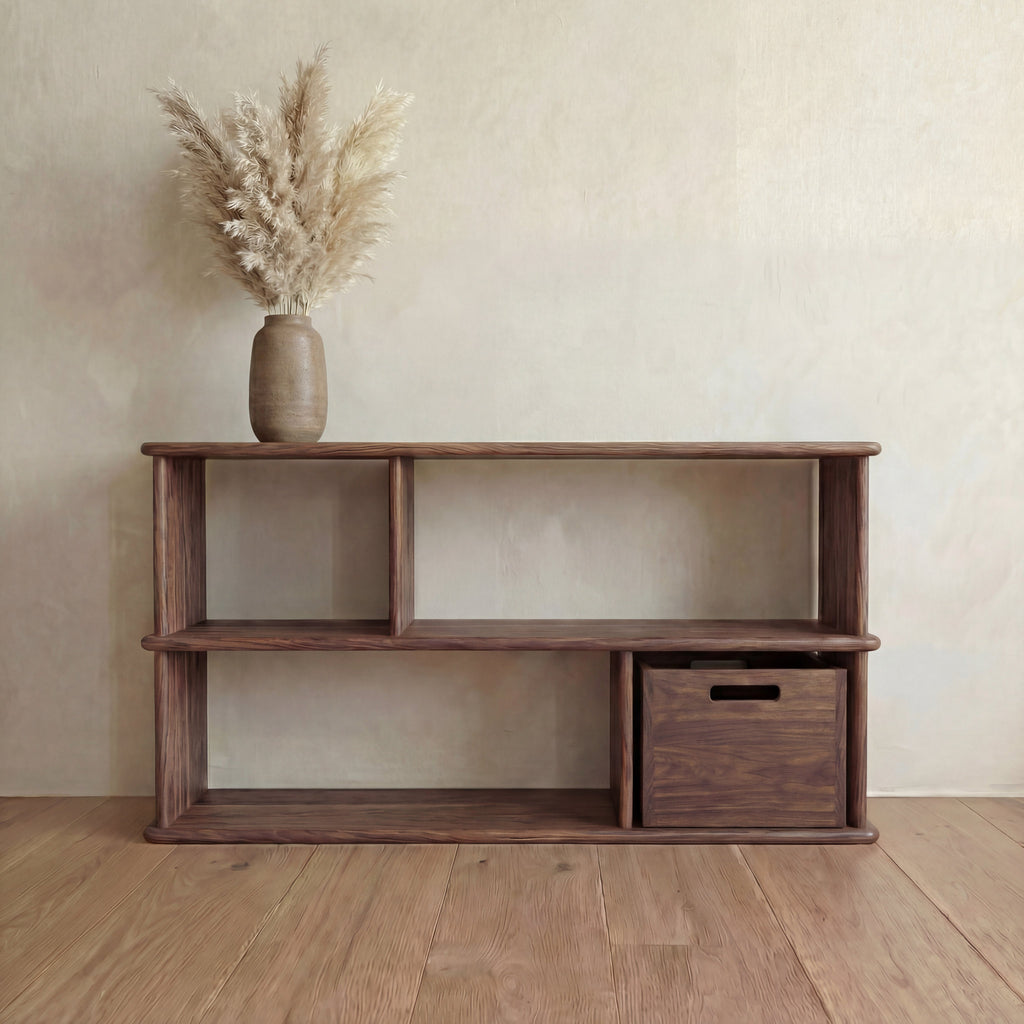 Horizontal bookshelf in walnut