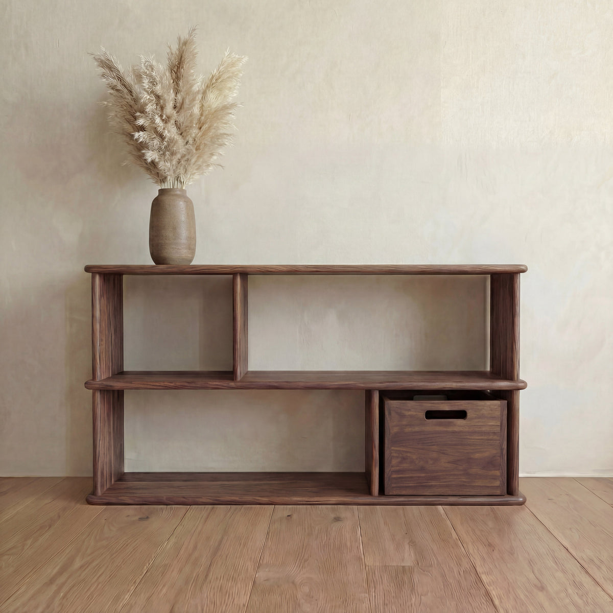 Horizontal bookshelf in walnut