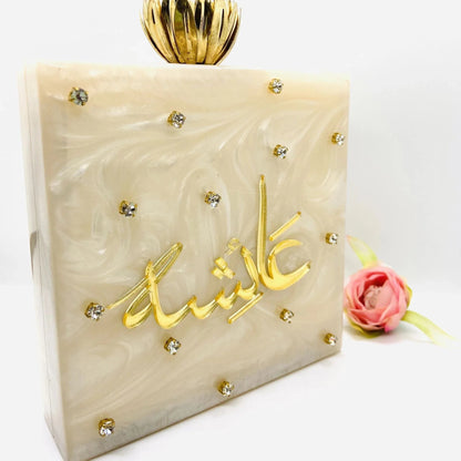Personalise your clutch