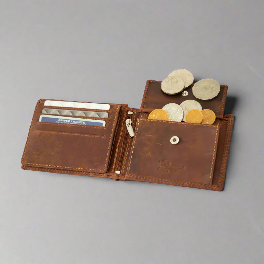 Greenwood Leather Men's Wallet. RFID-Blocking Oil Pull-Up Leather