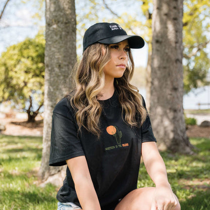 T-shirt "Something in the Orange" brodé