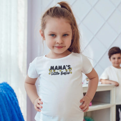 T-shirt "Mama's Little Bestie" pour tout petits brodé