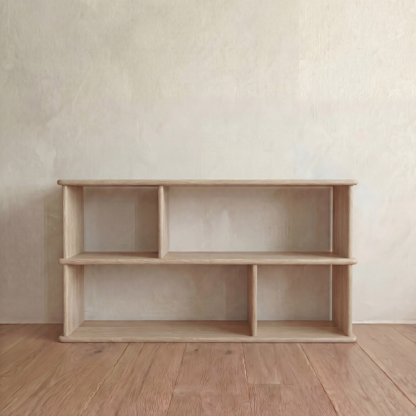 Horizontal bookshelf in white oak