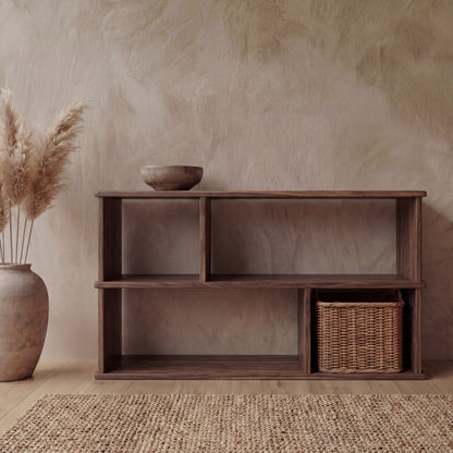 Horizontal bookshelf in walnut