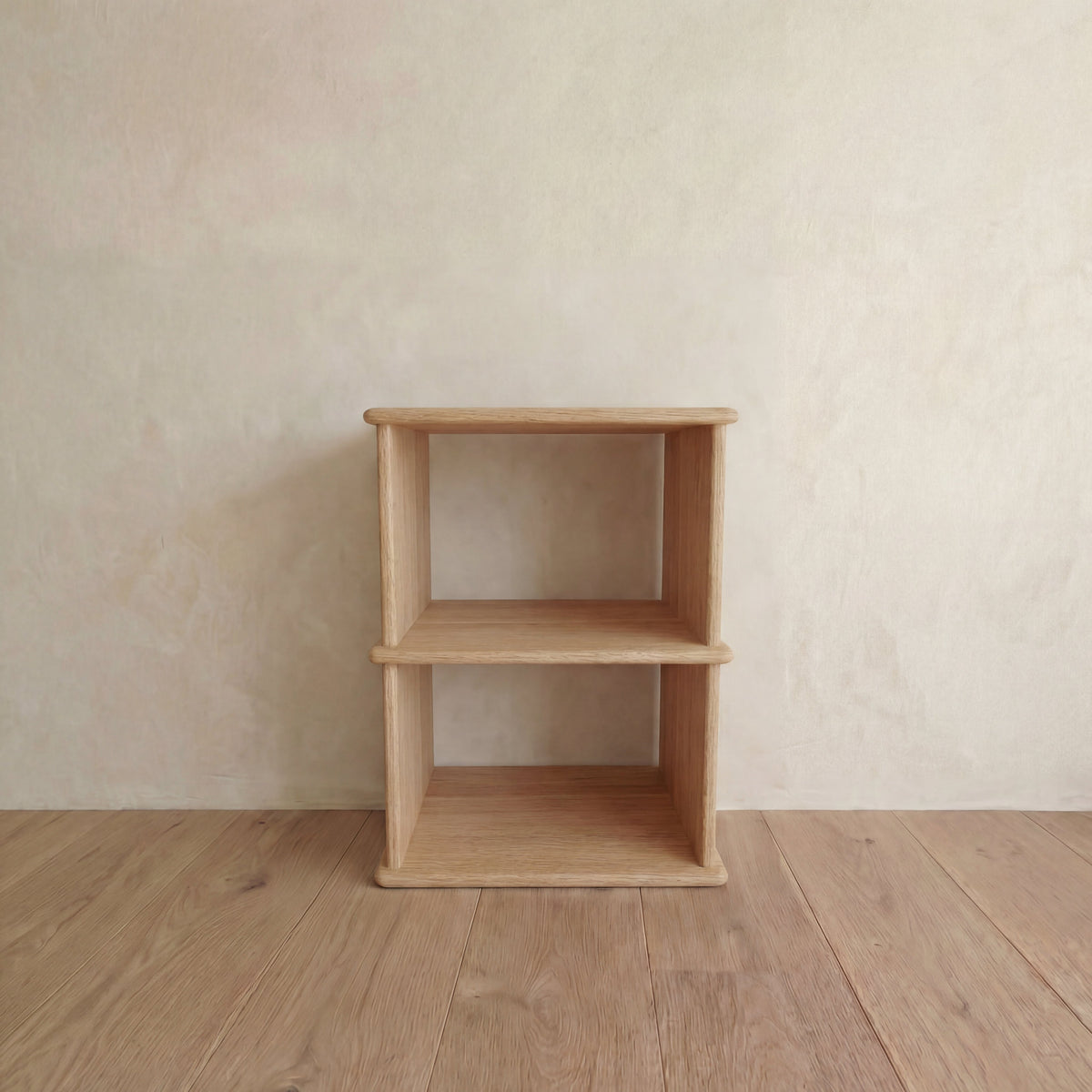 Nightstand bookshelf in white oak