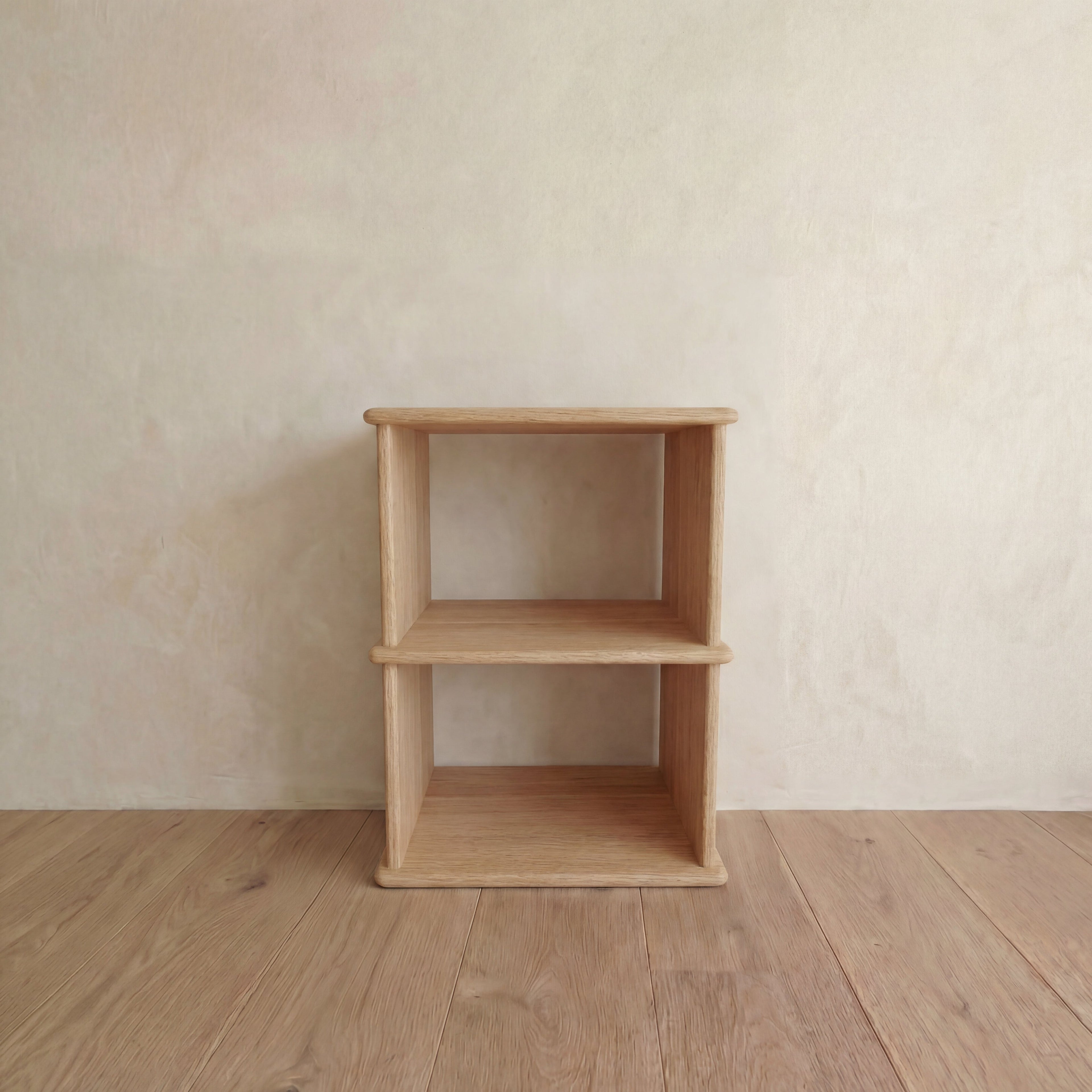 Nightstand bookshelf in white oak