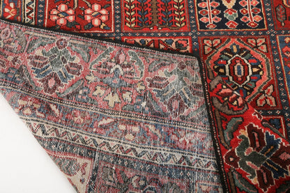 Persian Bakhtiari Rug | 8' 6" x 12' 6"