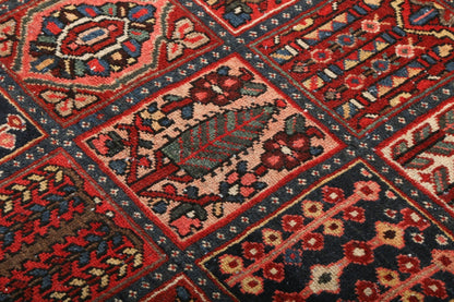 Persian Bakhtiari Rug | 8' 6" x 12' 6"