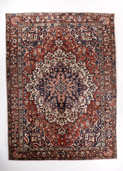 Persian Bakhtiari Rug | 9' 10" x 12' 9"