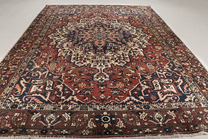 Persian Bakhtiari Rug | 9' 10" x 12' 9"