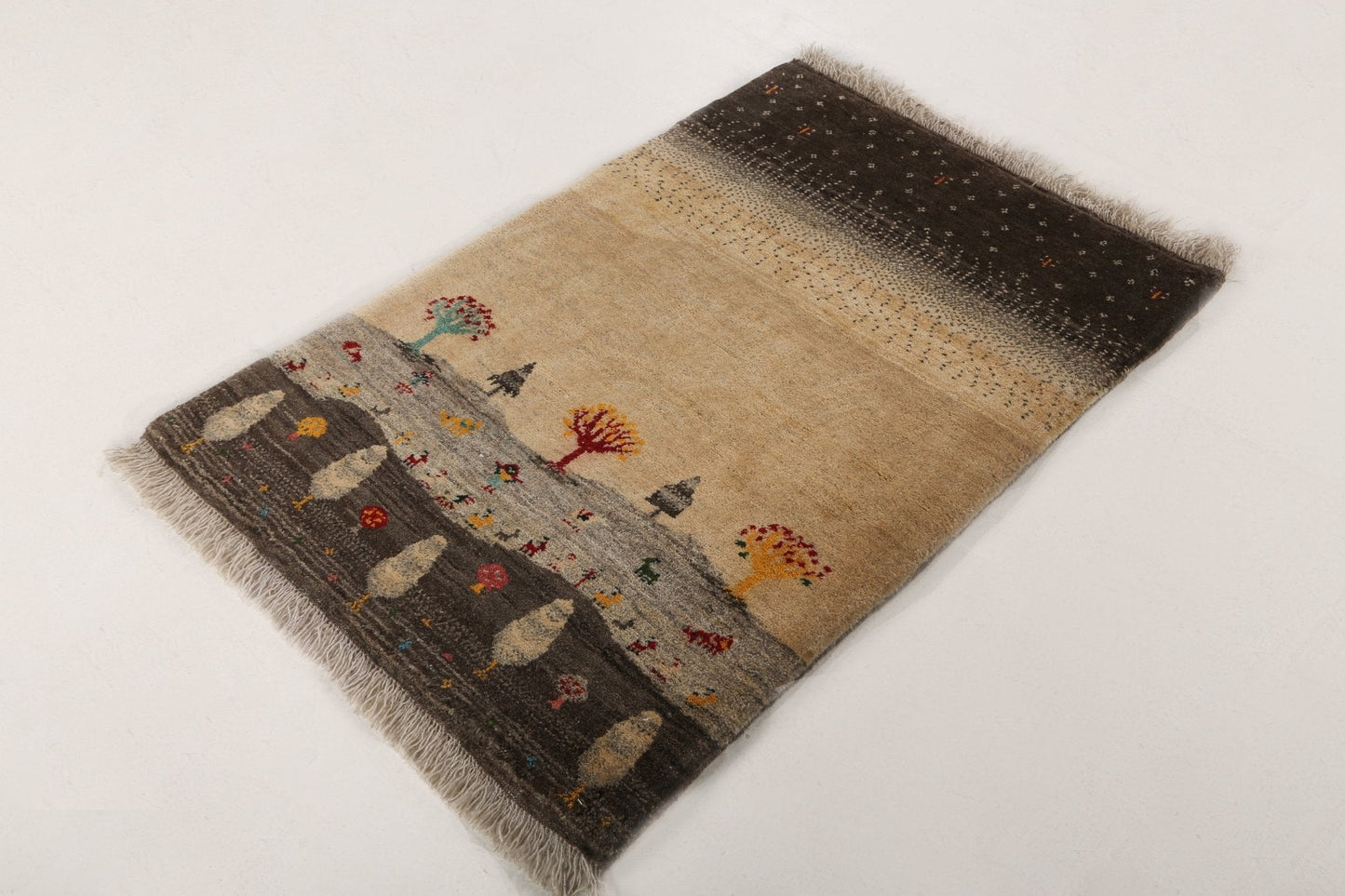 Persian Gabbeh Rug | 2' 9"	x 4'