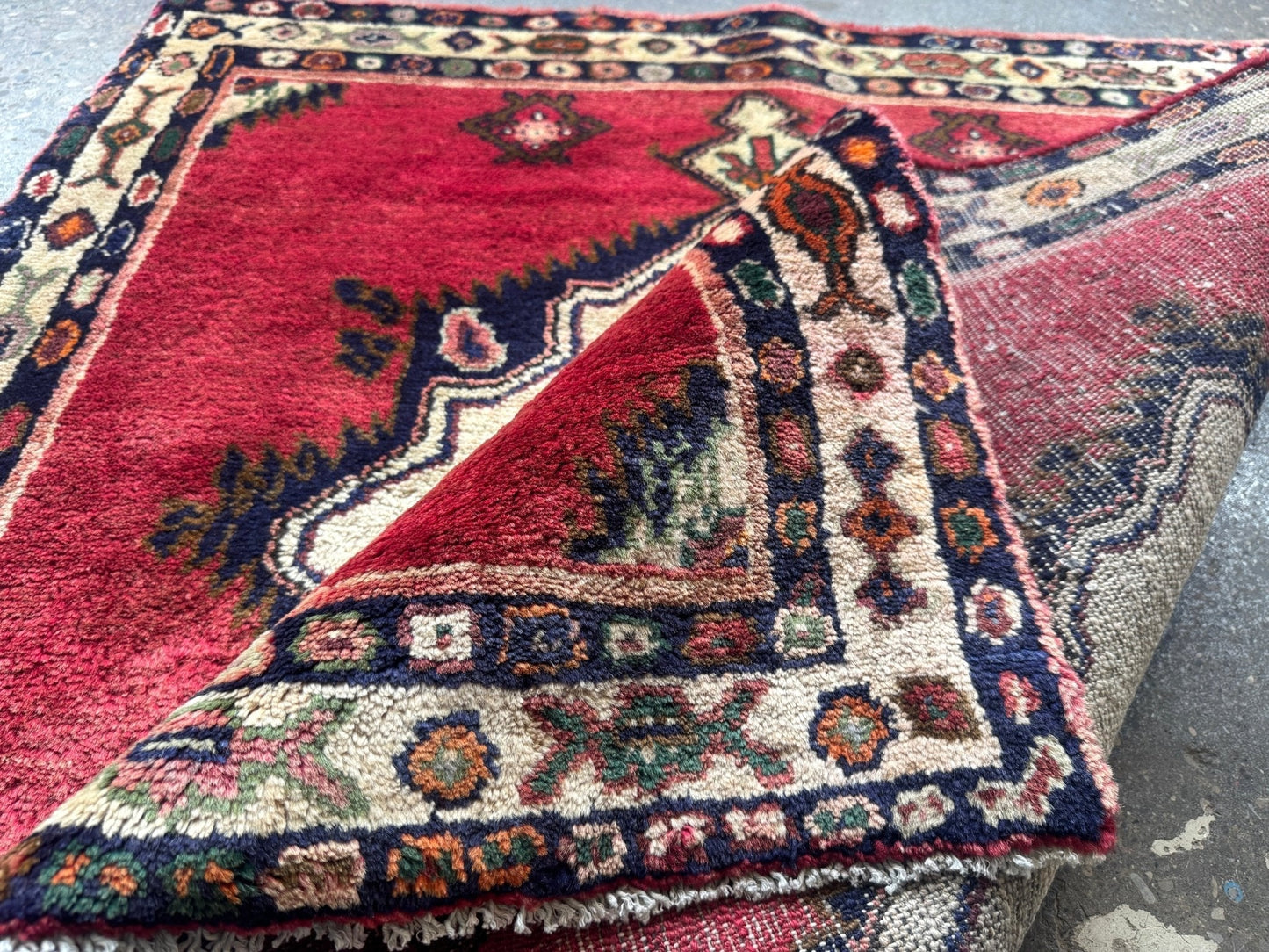 Persian Hamadan Rug | 3' 5" x 3' 9"