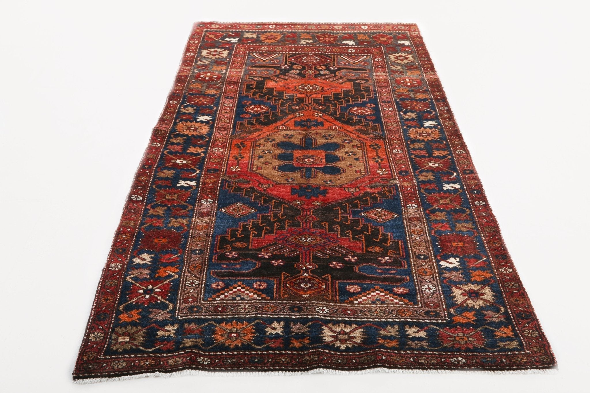 Persian Hamadan Rug | 4' 3" x 6' 8"