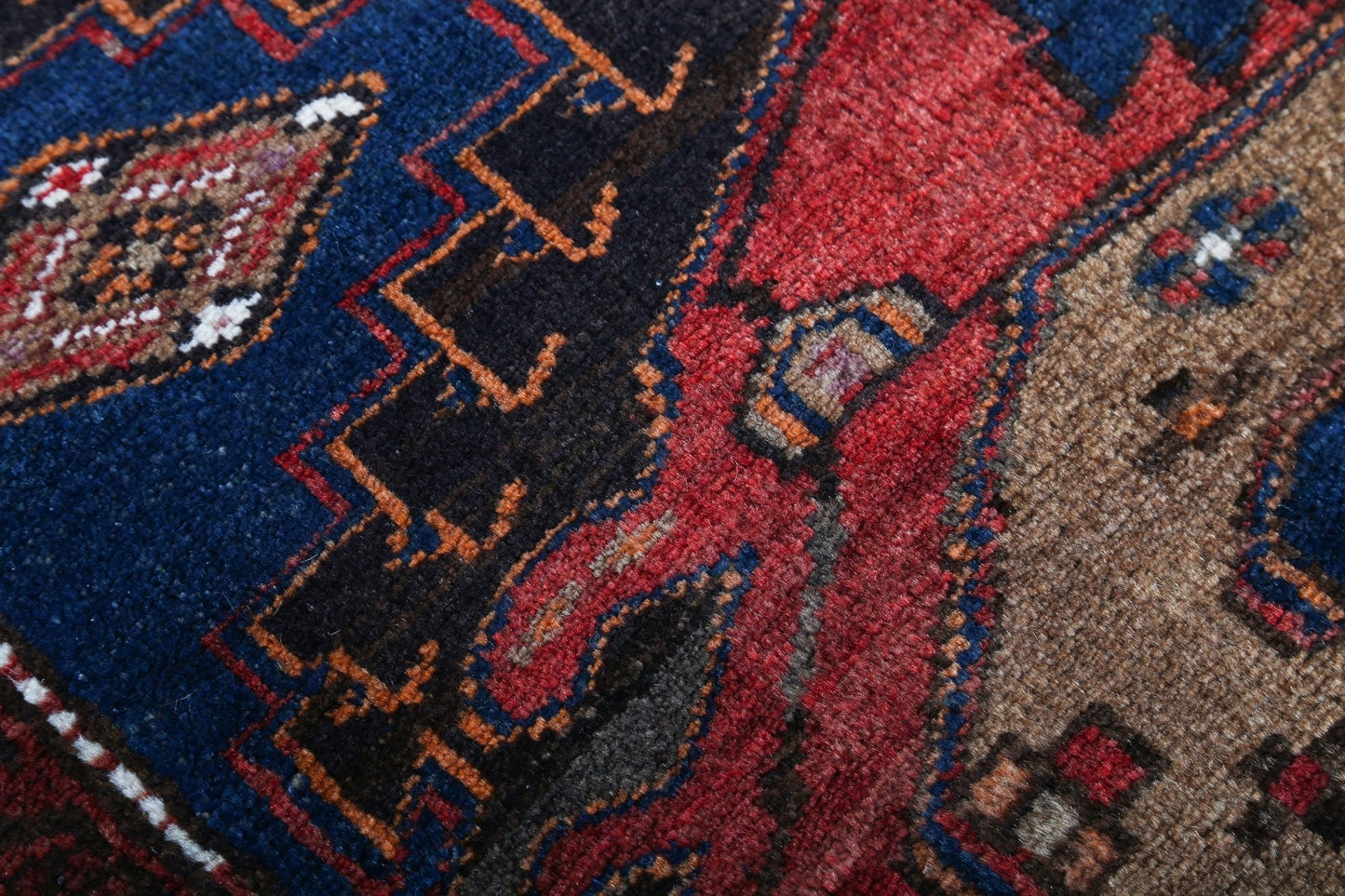 Persian Hamadan Rug | 4' 3" x 6' 8"