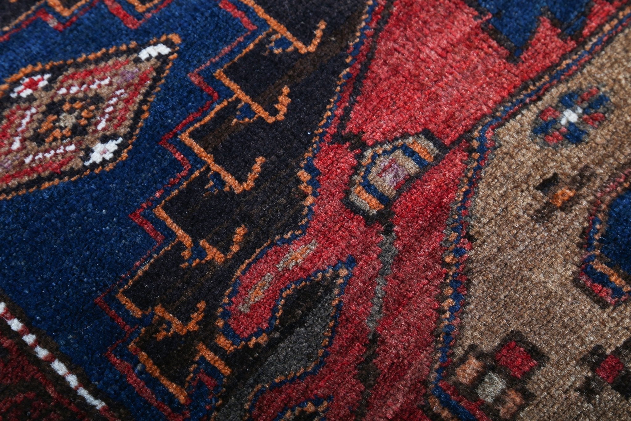 Persian Hamadan Rug | 4' 3" x 6' 8"