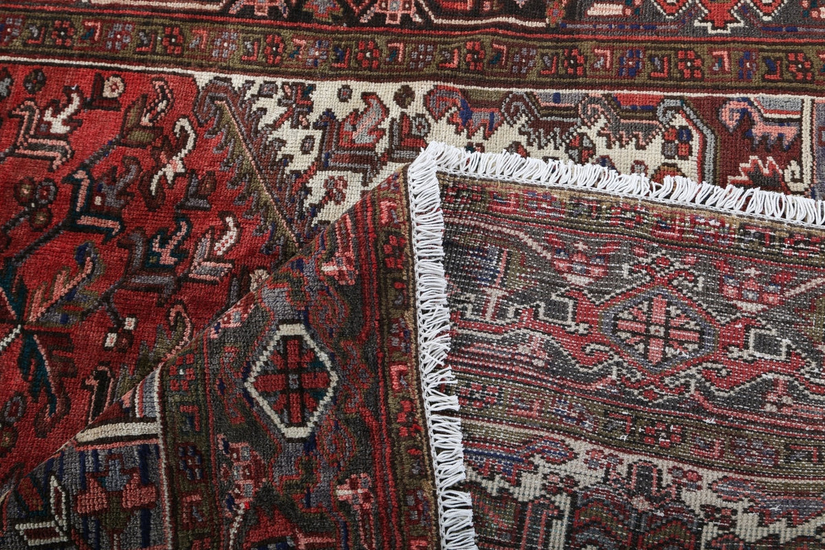 Persian Heriz Rug | 7' 5" x 10' 10"