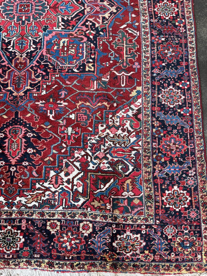 Persian Heriz Rug | 8' 3" x 12' 6"
