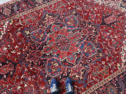 Persian Heriz Rug | 8' 3" x 12' 6"