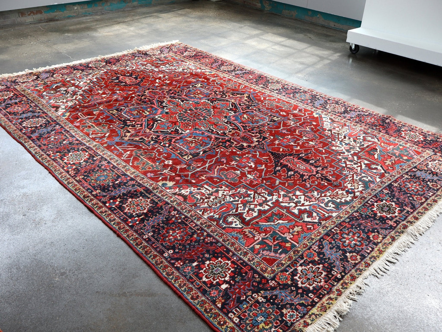 Persian Heriz Rug | 8' 3" x 12' 6"
