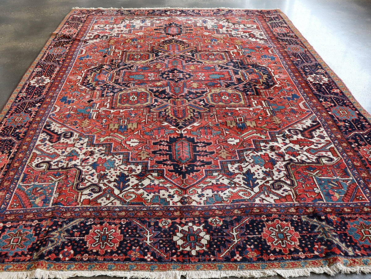 Persian Heriz Rug | 9' 5" x 12' 10"