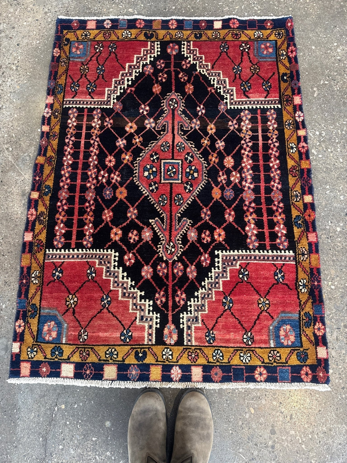 Persian Jozan Rug | 3' 3" x 4' 6"