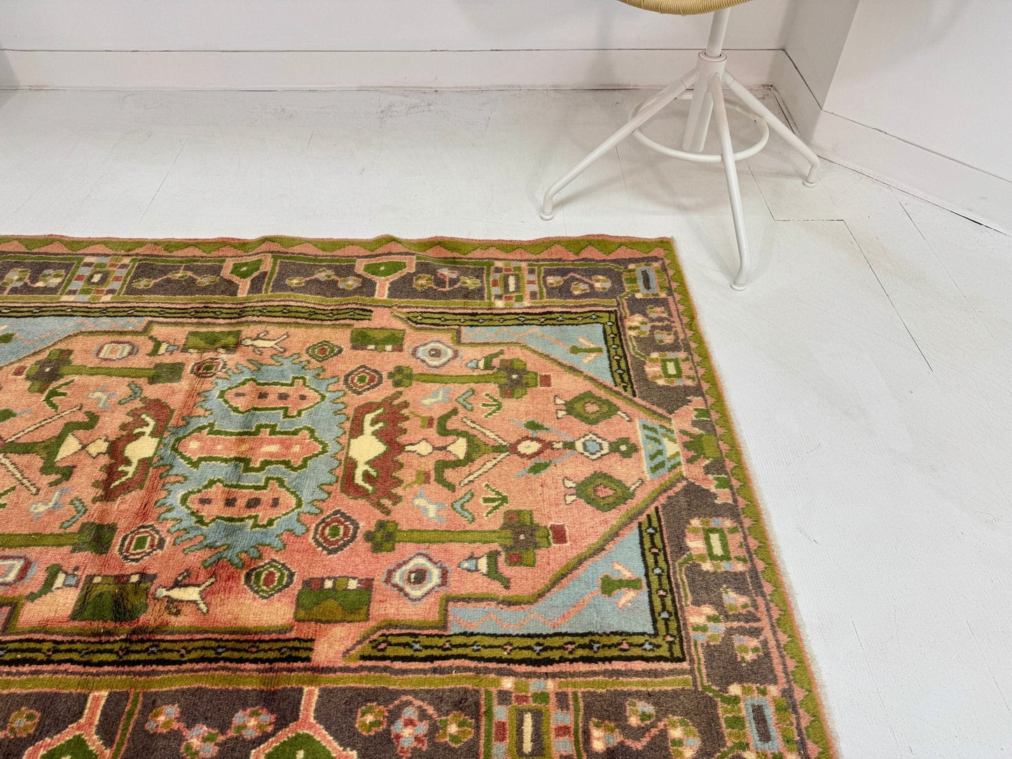 Persian Jozan Rug | 3' 7” x 4' 11"