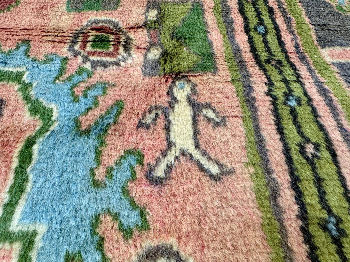 Persian Jozan Rug | 3' 7” x 4' 11"