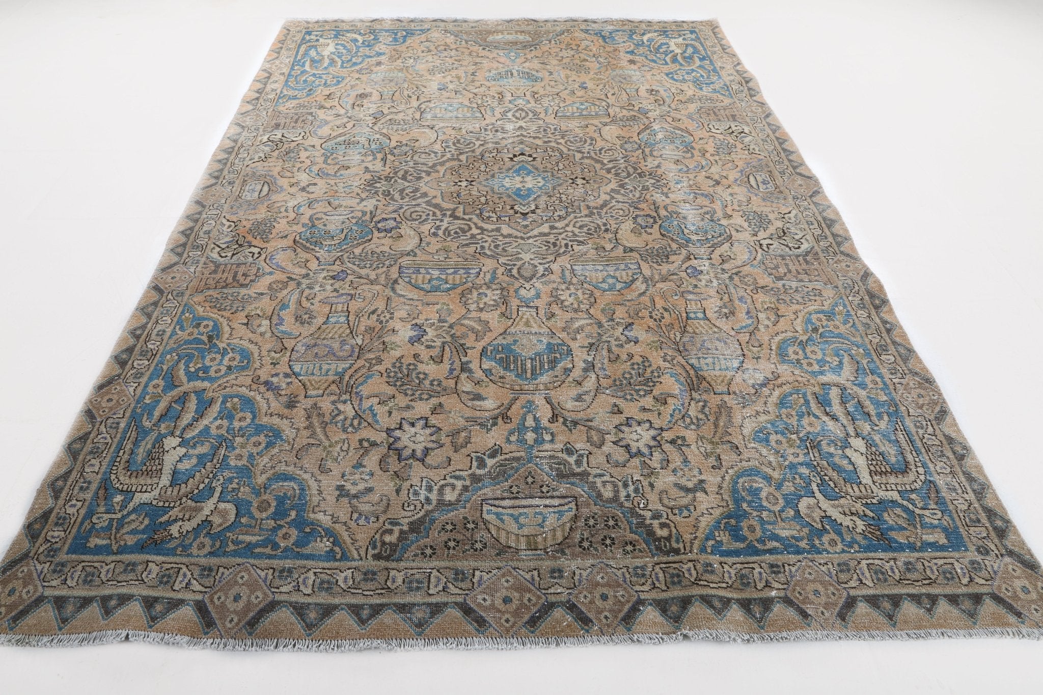 Persian Kashmar Rug | 6' 4" x 9' 3"