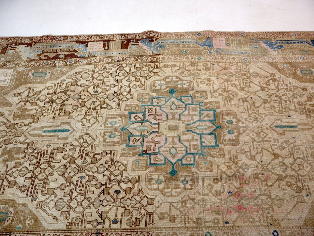 Persian Nahavand Rug | 5' 1” x 9' 4"