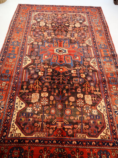 Persian Nahavand Rug | 5' 5” x 9' 7"