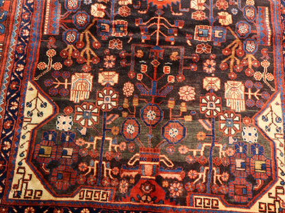 Persian Nahavand Rug | 5' 5” x 9' 7"