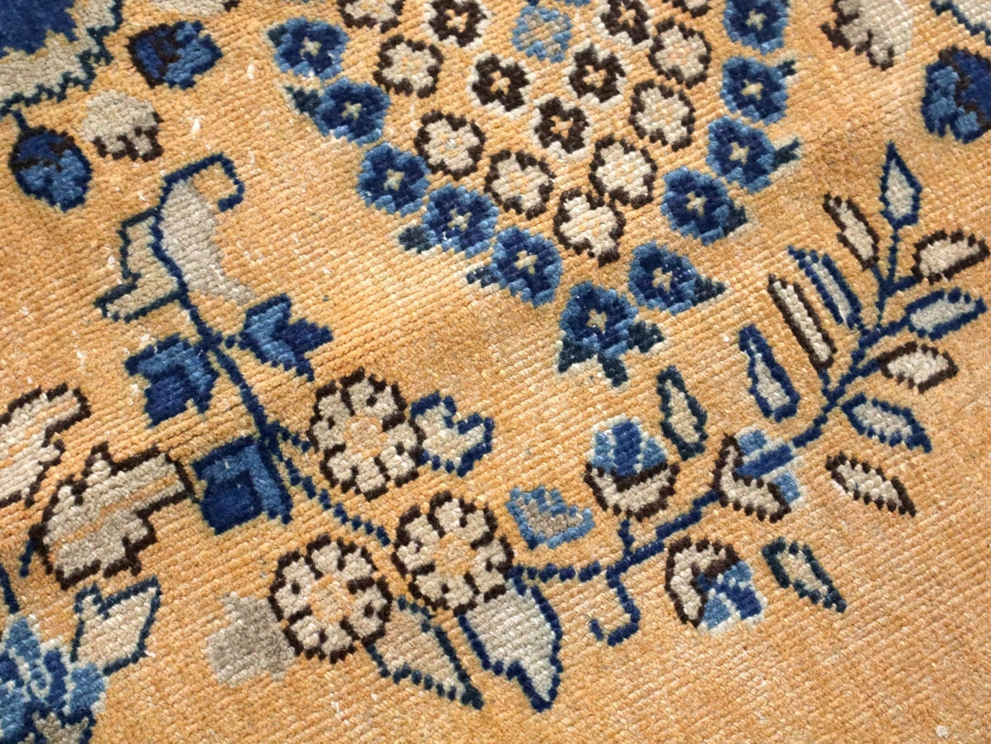 Persian Sabzevar Rug | 7' 3” x 10' 2"