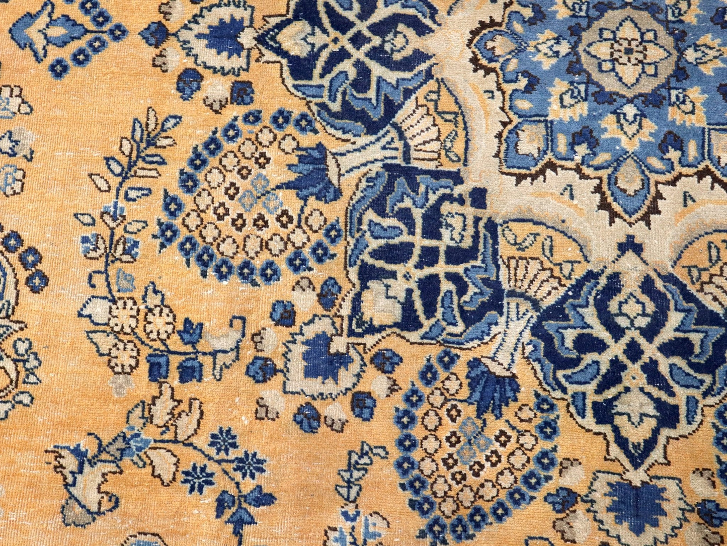 Persian Sabzevar Rug | 7' 3” x 10' 2"