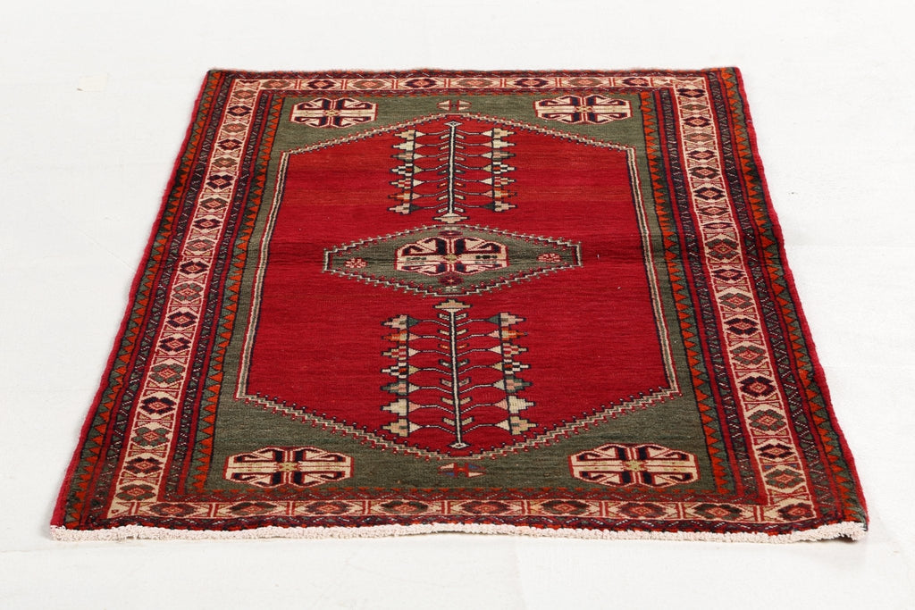 Persian Abadeh Rug | 2' 11" x 5' 2"