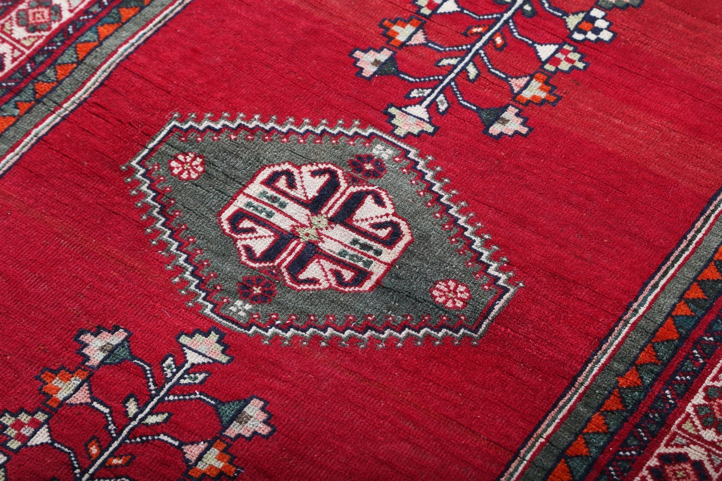 Persian Abadeh Rug | 2' 11" x 5' 2"