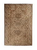 Persian Shiraz Rug | 5' 5” x 7' 11"