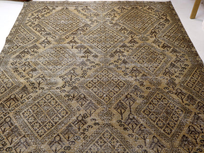Persian Sirjan Rug | 6' 8” x 9' 11"